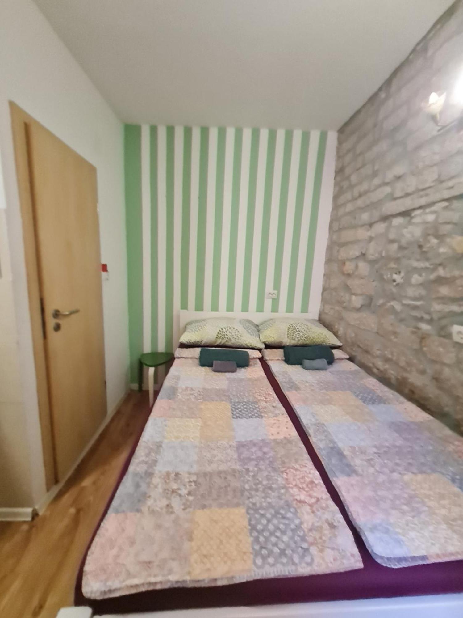 Rooms & Studio Apartments Šibenik Rom bilde