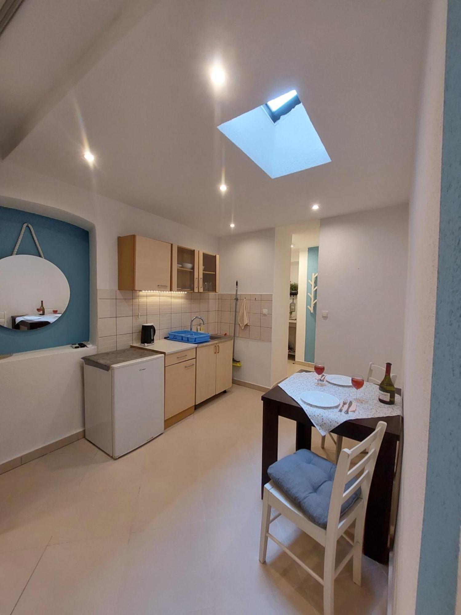 Rooms & Studio Apartments Šibenik Eksteriør bilde